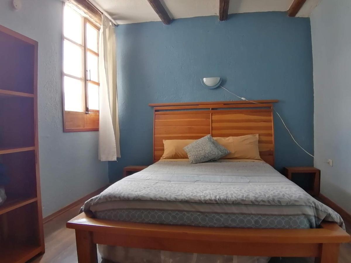 Hotel Dona Esther Отавало Екстериор снимка